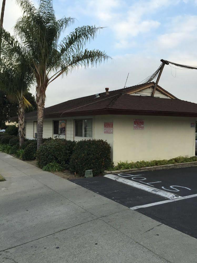 Hi-way Host Motel Pasadena
